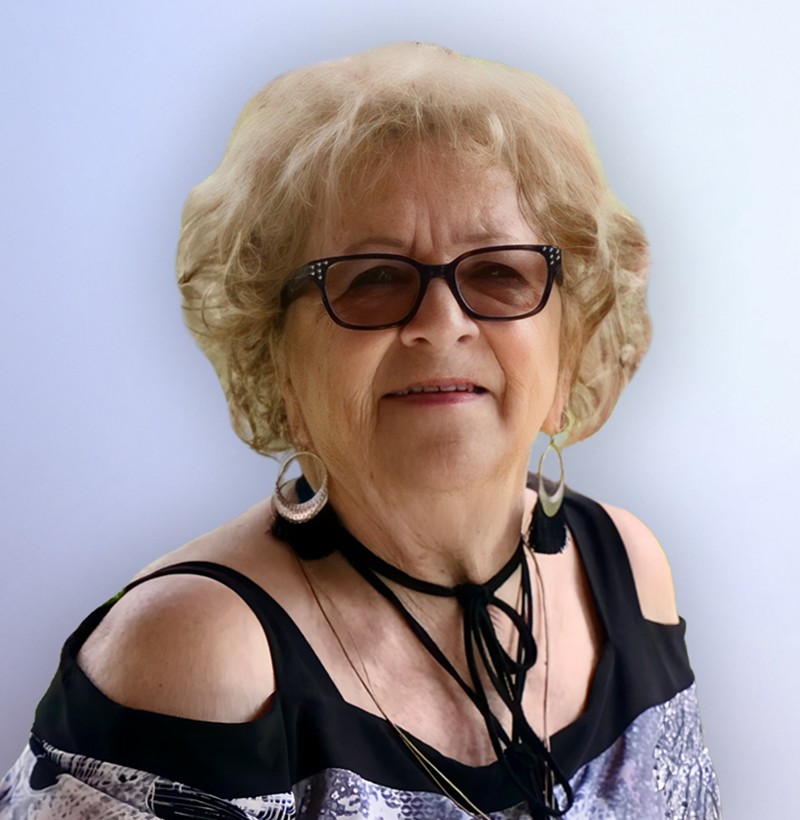 Mme Monique Paquet