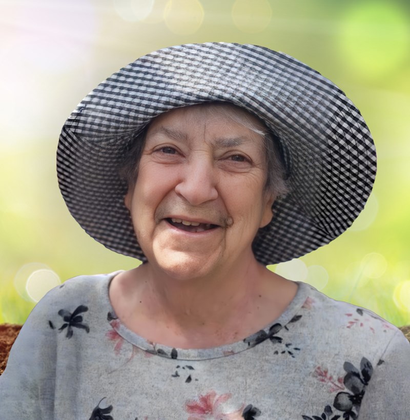 Mme Étiennette Lévesque