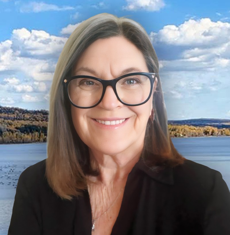 Mme Nicole Pitre