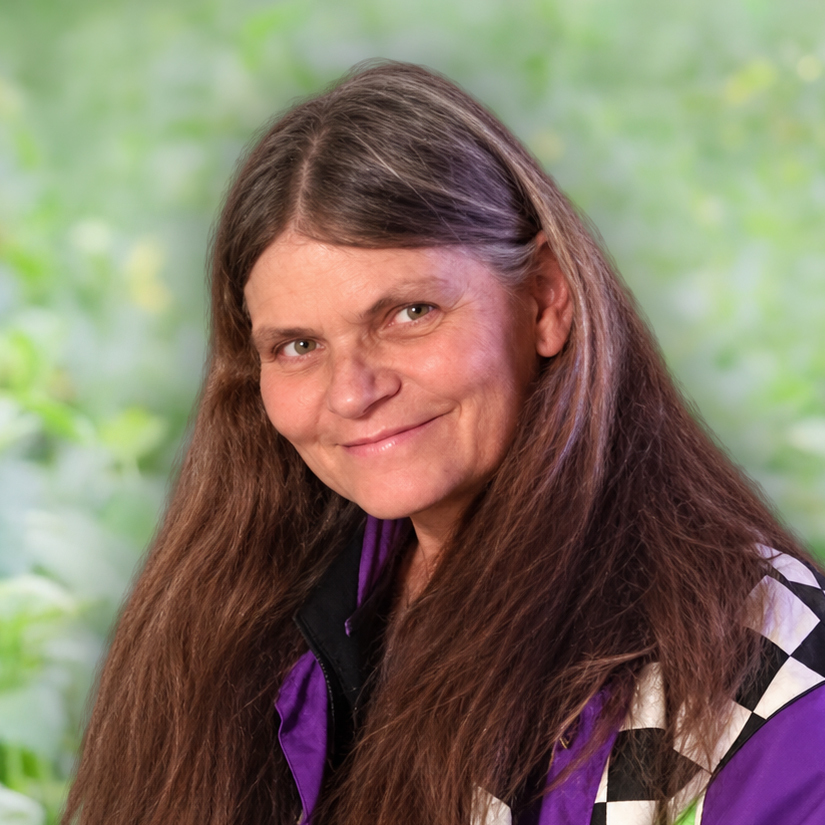 Mme Anita Plante
