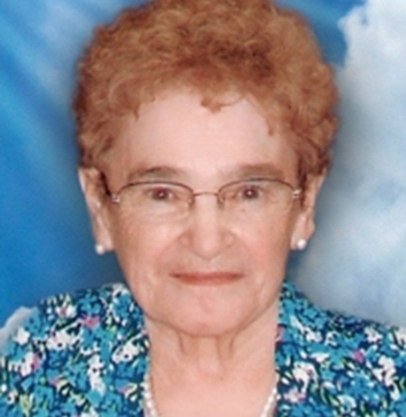 Mme Carmen Larue Gagné